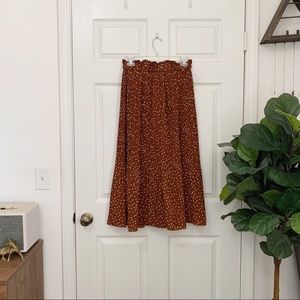 🌿 Polka dot skirt